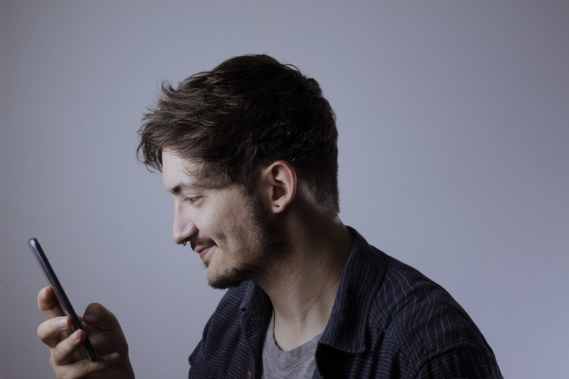 Emoce versus rozum: Jak ovládnout psychologii sázení a stát se disciplinovaným sázkařem